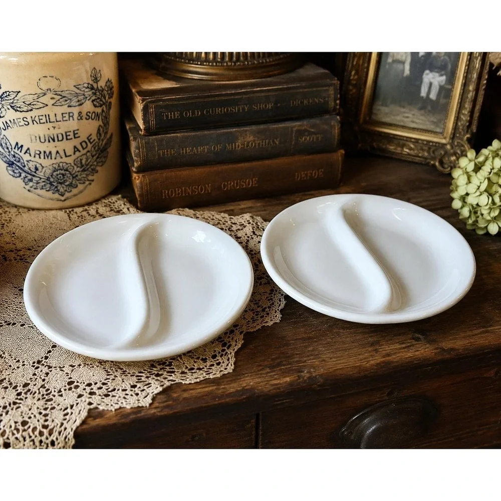 BIA Cordon Bleu White Porcelain Divided Dipping Bowls Set of 2 S-Curve Dishes
